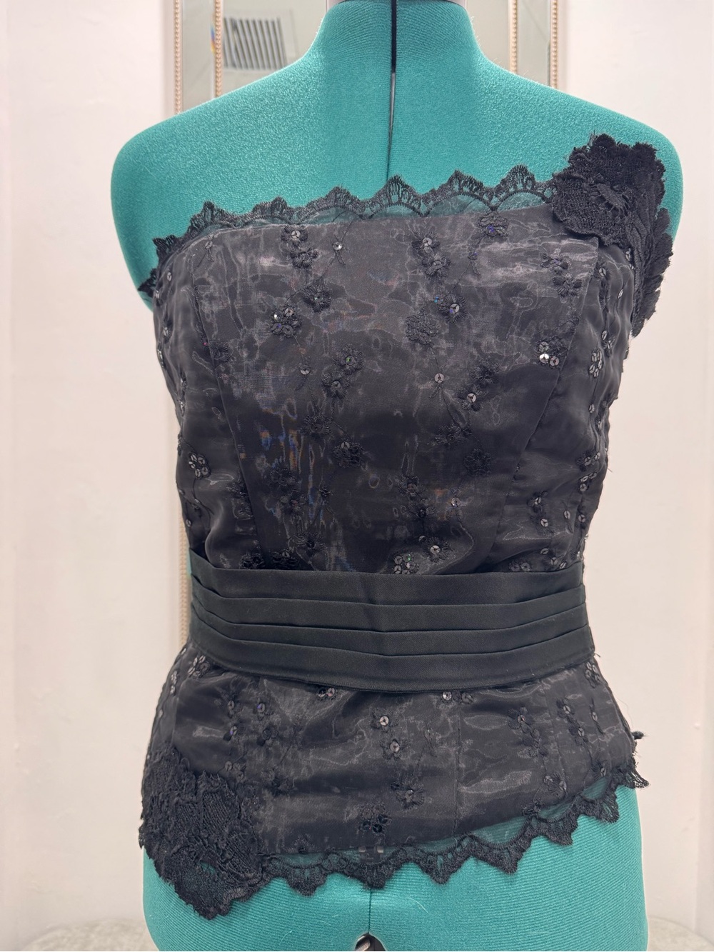 Black Strapless Bustier Top